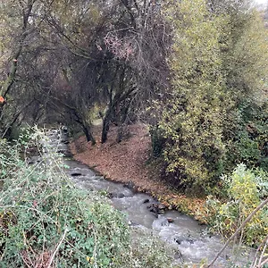  Appartement Junto Al Rio En Entrada Ruta Cahorros Spanje